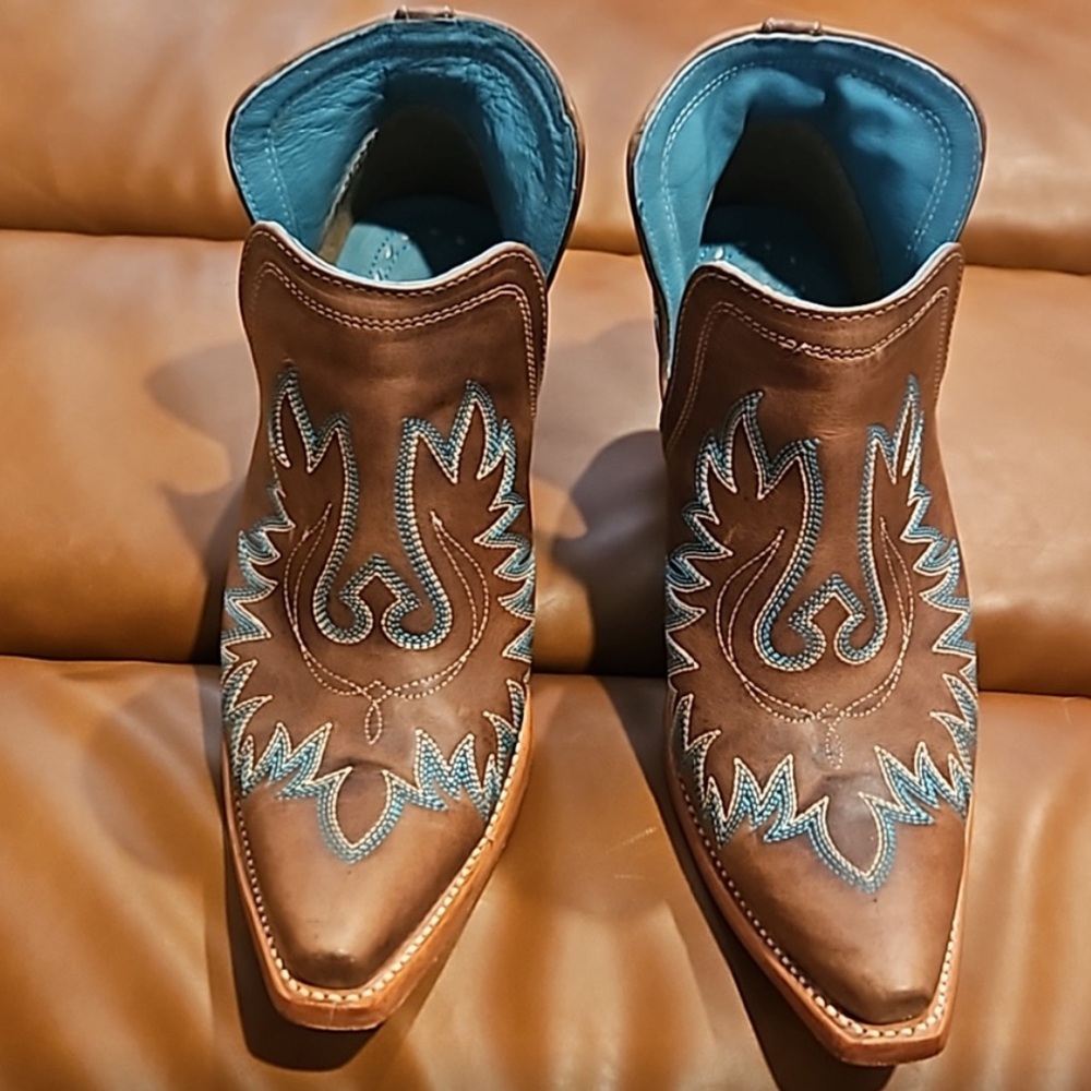 Leather cowgirl ankle boots